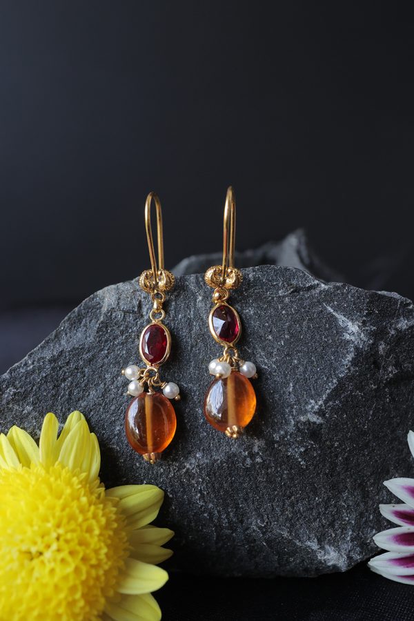 Mango Shaped gold earrings